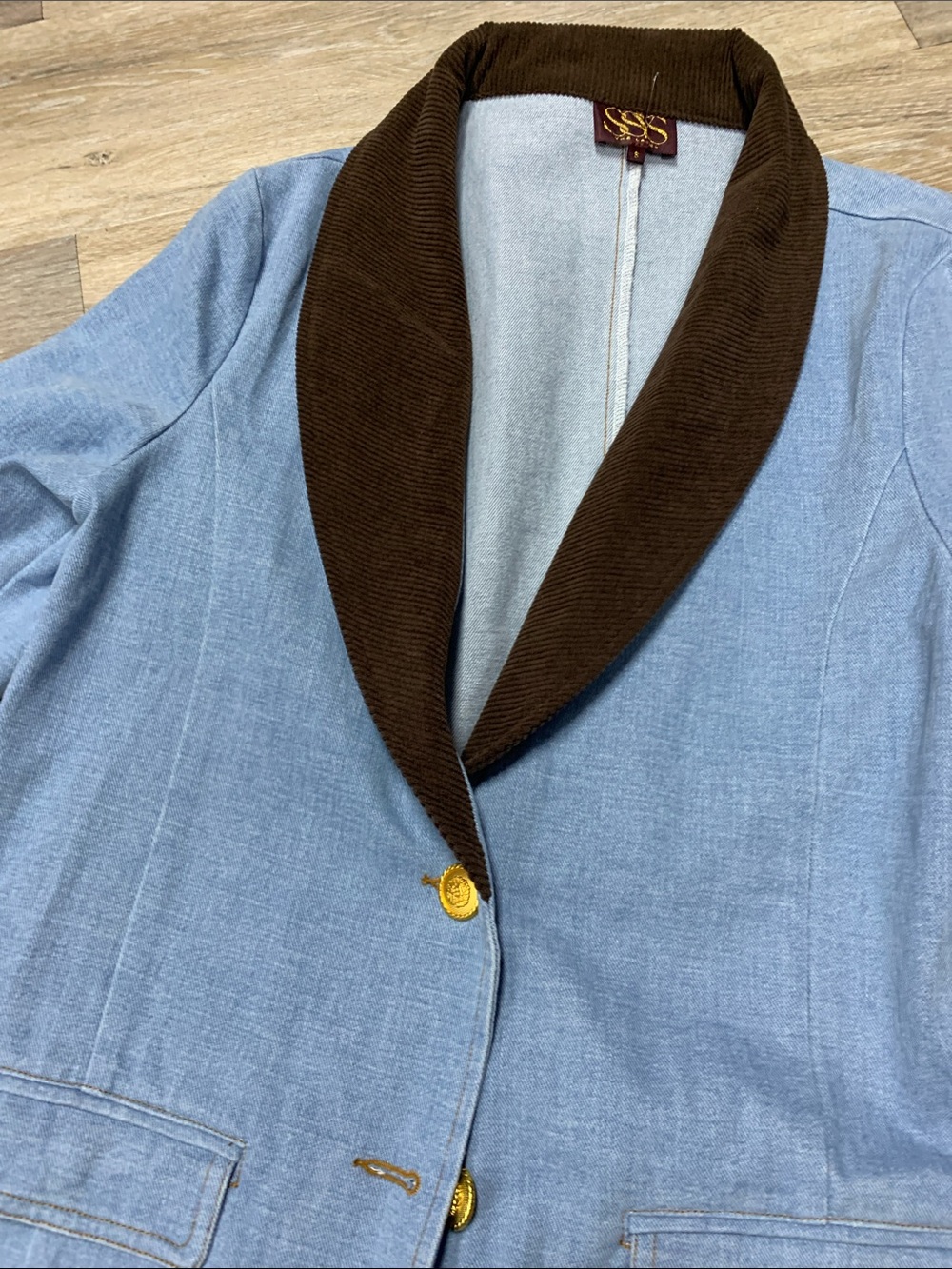 SSS Light Blue Blazer with Brown Shawl Collar - Picture 2 of 5